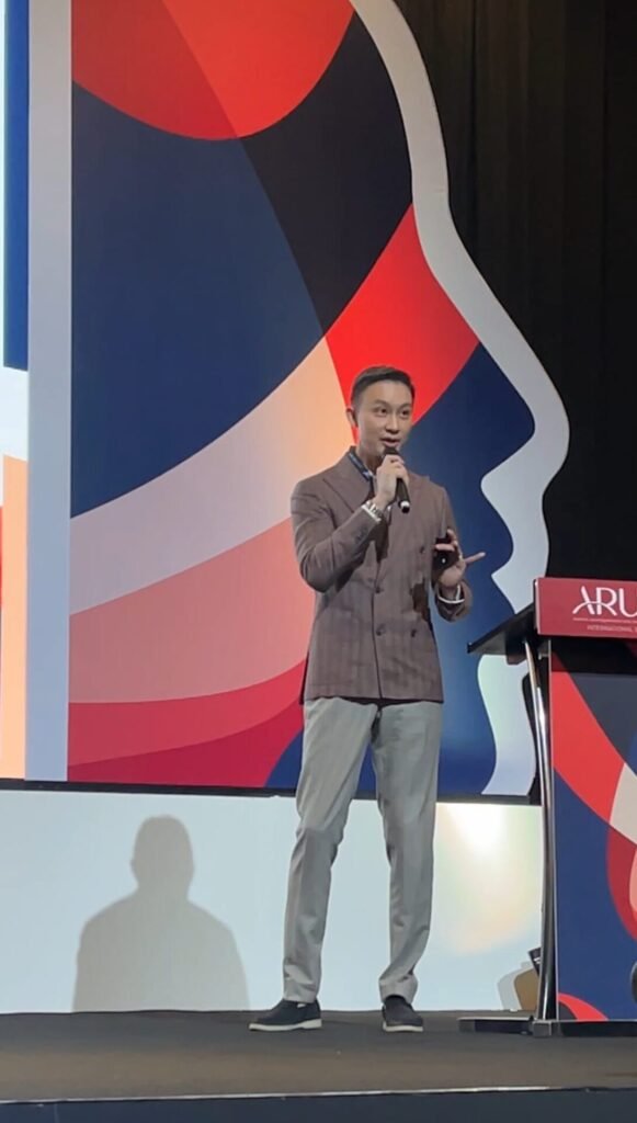 dr. Edwin Tanihaha, Sp.KK., Dip.AAAM., M.Kes., FKCCS, Dip. Aesthetic Medicine, FINSDV, FAADV Soroti Peran PCL dalam Skin Rejuvenation dan Acne Scar Management